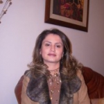 هند من N’Gaous - الجزائر تبحث عن رجال للتعارف و الزواج