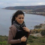 سميرة من المدية - الجزائر تبحث عن رجال للتعارف و الزواج
