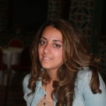 فاطمة من البويرة - الجزائر تبحث عن رجال للتعارف و الزواج