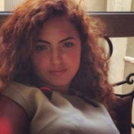 سارة من Aïn el Mouia - تونس تبحث عن رجال للتعارف و الزواج