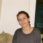 مريم من الصمعة - تونس تبحث عن رجال للتعارف و الزواج