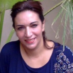 جميلة من بني درار - المغرب تبحث عن رجال للتعارف و الزواج