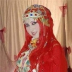 سارة من أسيوط - مصر تبحث عن رجال للتعارف و الزواج