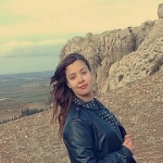 منى من الكبارية - تونس تبحث عن رجال للتعارف و الزواج