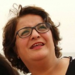 أمينة من عين دراهم - تونس تبحث عن رجال للتعارف و الزواج