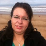 فاطمة من تيبازة - الجزائر تبحث عن رجال للتعارف و الزواج